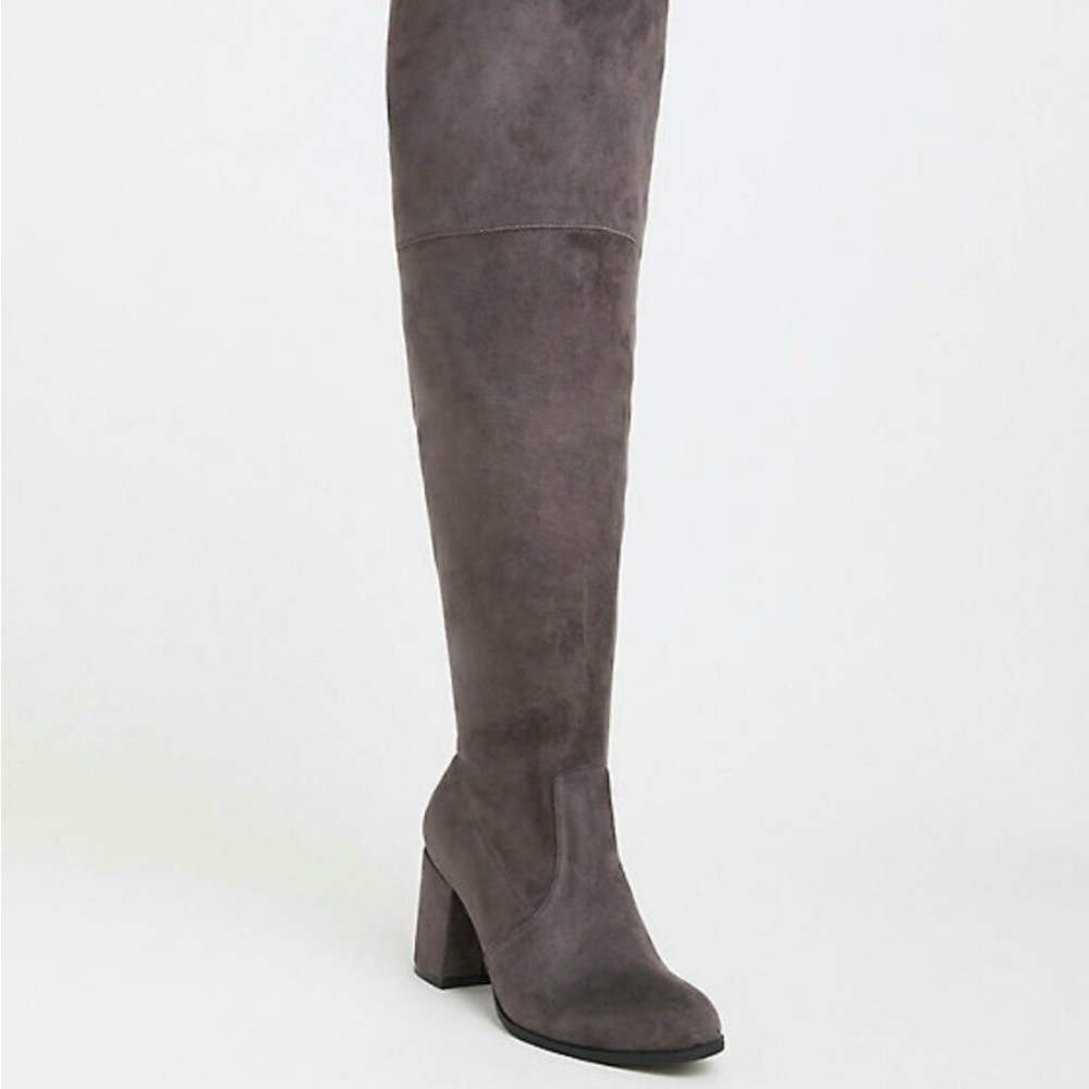 Elegant Gray Women's Knee-High Boots